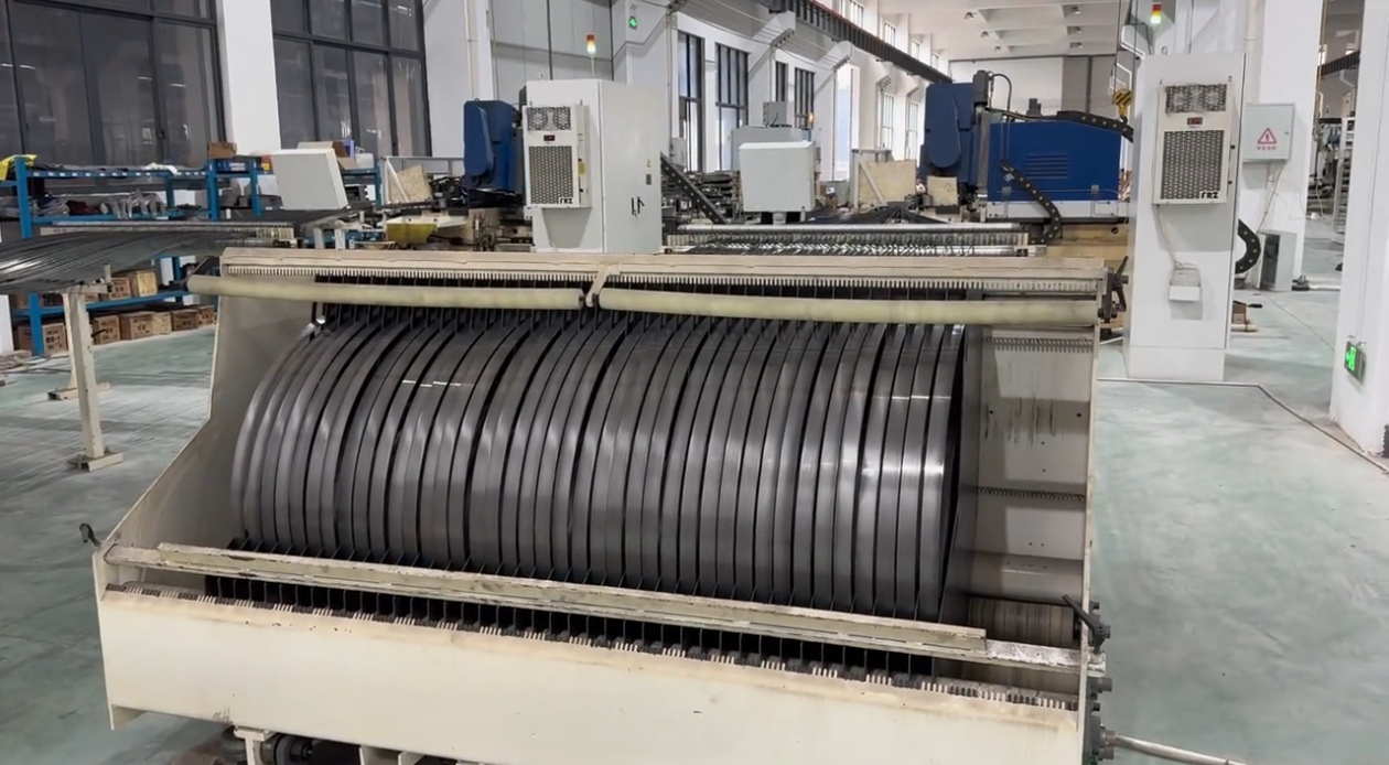 Direct sales from Chinese bimetallic band saw blade factory - efficient cutting, the choice of quality